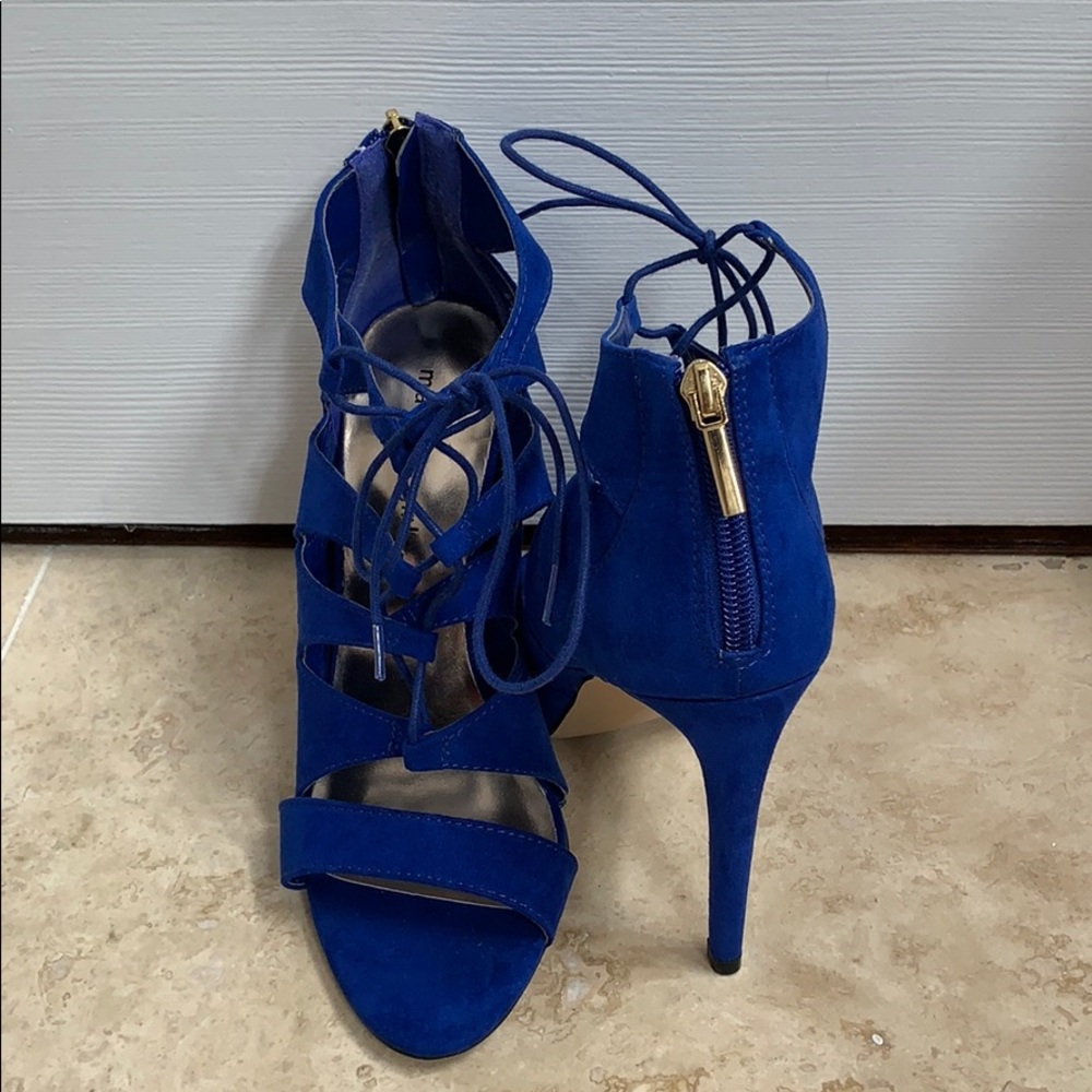 Heels - Picture 2 of 5